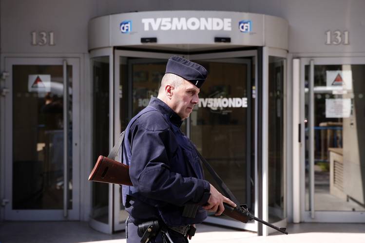 Παραλίγο να καταστραφεί από κυβερνο-επίθεση χάκερ το γαλλικό κανάλι TV5Monde το 2015